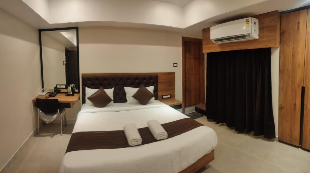 Aditya Inn Guwahati Esterno foto